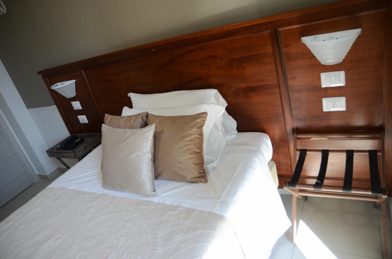 Hotel Giulio Cesare Turin Luaran gambar